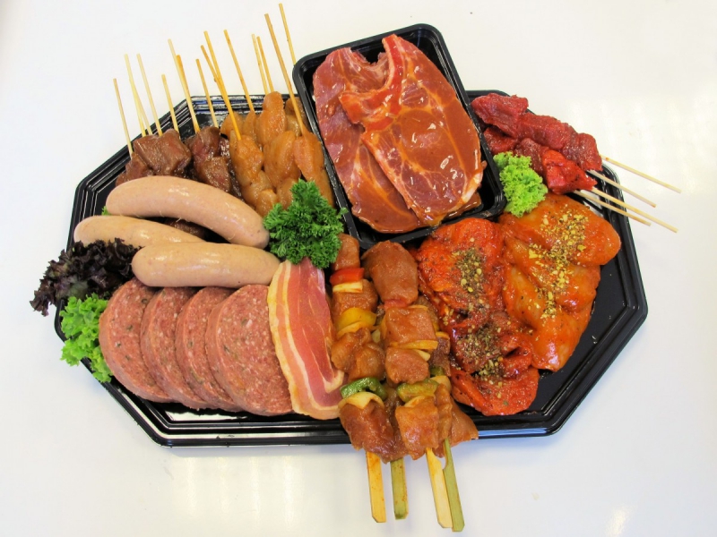 boucherie-ESCRAGNOLLES-min_bbq_butcher_shop_supermarket_meal_party-766127